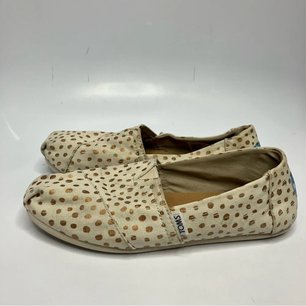 Toms cream with gold dots flats slip on‎ shoes size 8